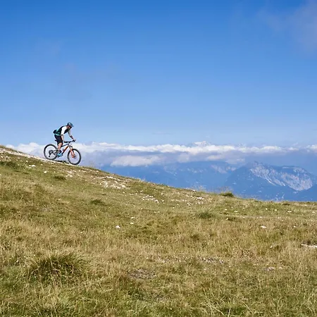 Hotel Dolomiti 3*