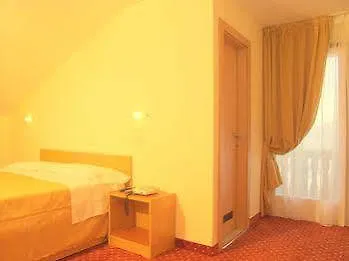 Hotel Dolomiti - Azzurro Club 3*